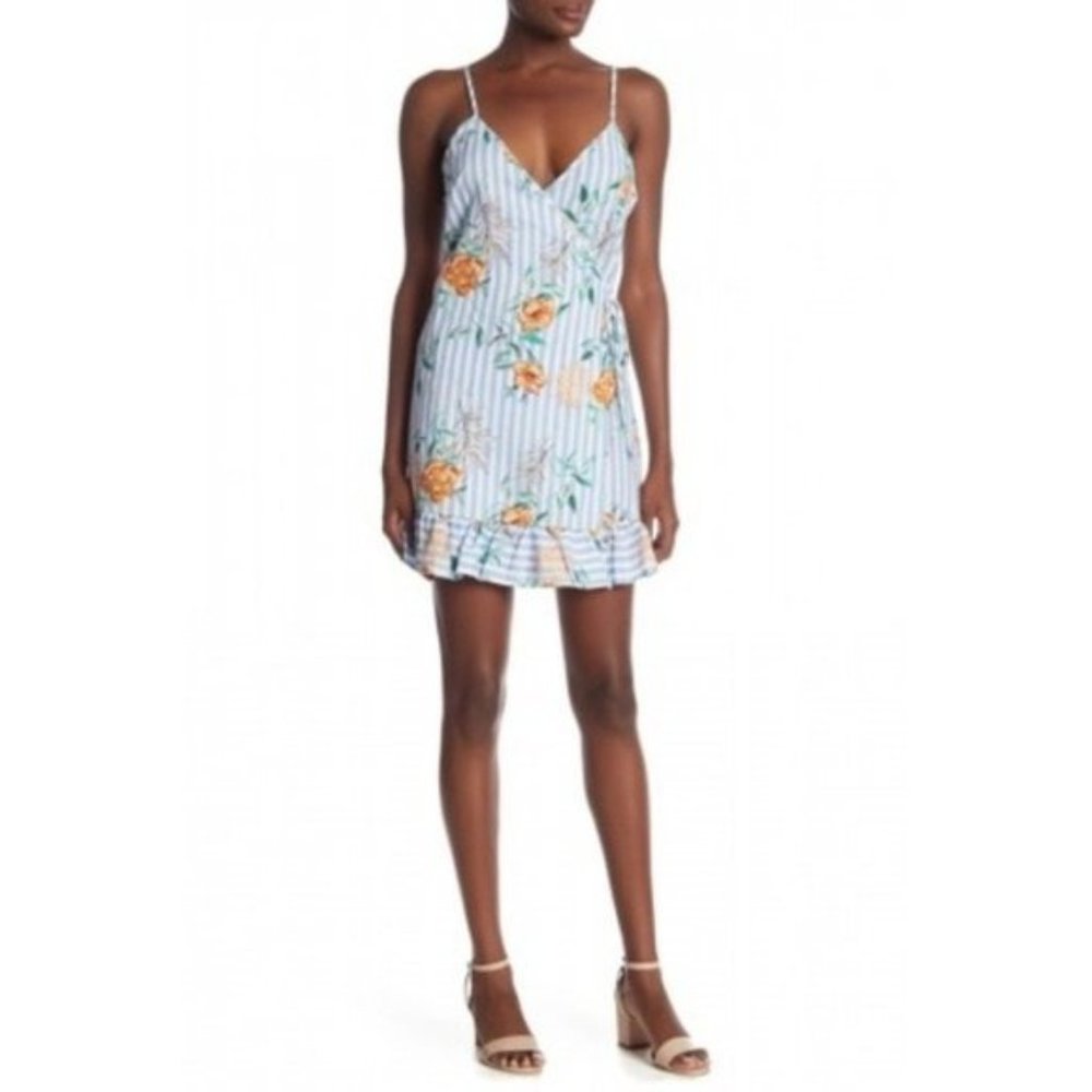 Everly Blue Floral Ruffle Hem Sleeveless Wrap Dress M